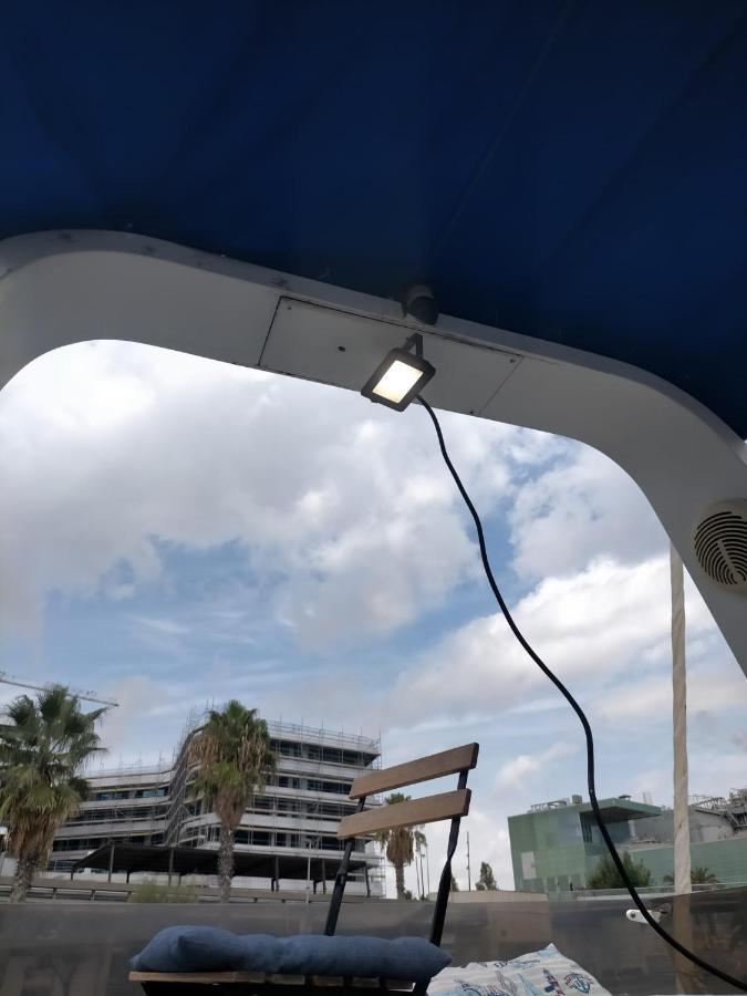 מלון סנט אדריה דה בסוס Barco Lucky מראה חיצוני תמונה